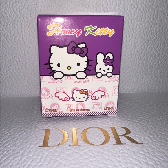 Hello Kitty P3rfum3 - Picture 2 of 2